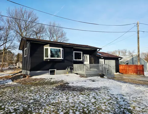 1309 Porter Rd, Montevideo, MN 56265