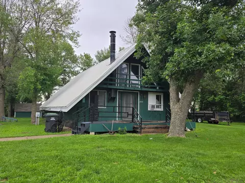 2517 East Ave, Worthington, MN 56187