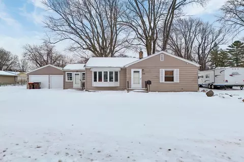 1020 Holley Ave, Saint Paul Park, MN 55071