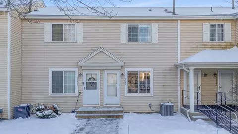 13098 Murdock Ter, Eden Prairie, MN 55347