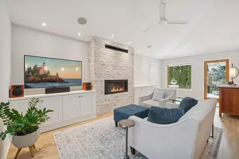 5501 Park Pl, Edina, MN 55424