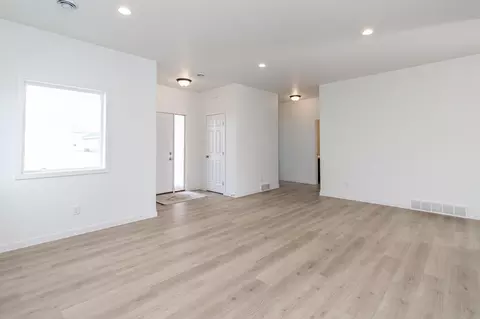 2566 69th Ave S, Fargo, ND 58104 photo 8