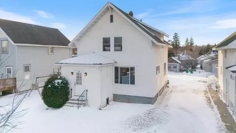 307 Frantz St, Buhl, MN 55713