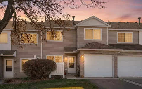 6240 158th St W #59, Apple Valley, MN 55124