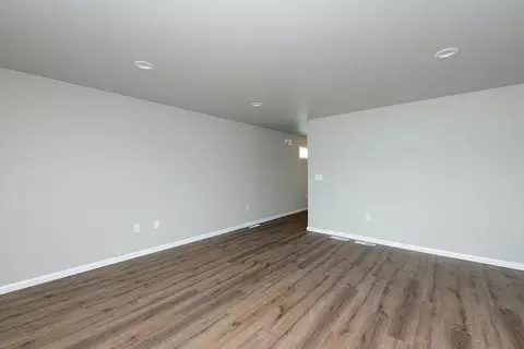 Living - 307 7th St E, Horace, ND 58047 photo 4 of 4
