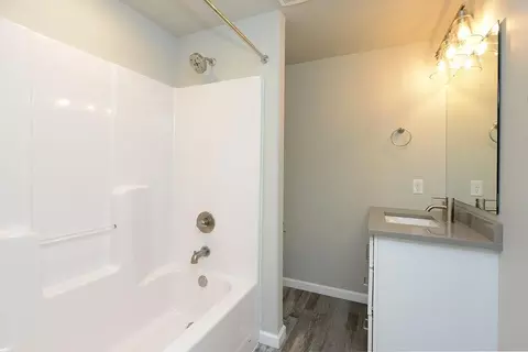 Bath - 307 7th St E, Horace, ND 58047 photo 1 of 4
