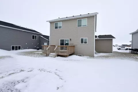 Exterior - 307 7th St E, Horace, ND 58047 photo 2 of 3