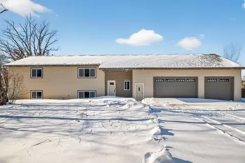 25882 101st St NW, Zimmerman, MN 55398