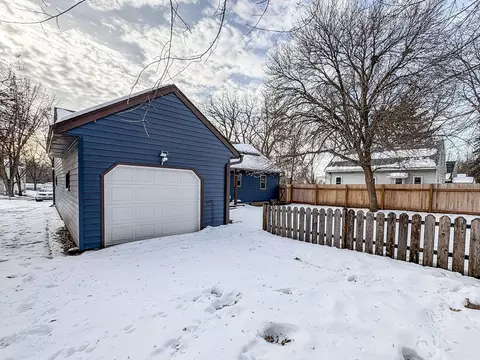3300 321st St, Saint Cloud, MN 56303 photo 2