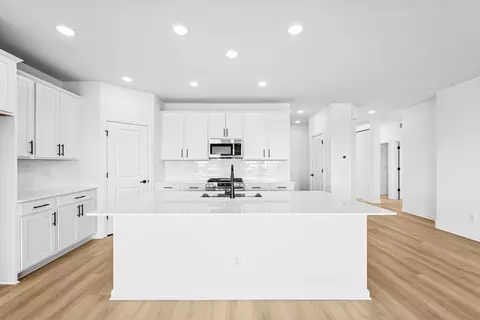 Kitchen - 2995 Trinity Dr, Shakopee, MN 55379 photo 1 of 1