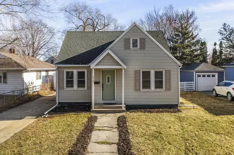 318 13th Ave SE, Rochester, MN 55904