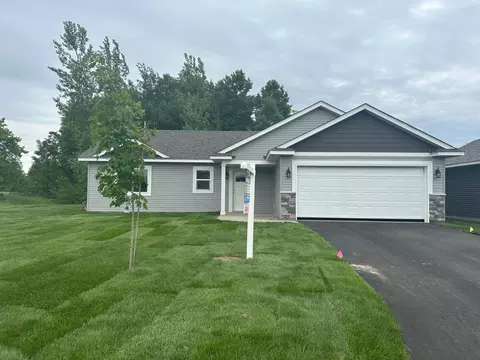 216 8th Ave NE, Isanti, MN 55040