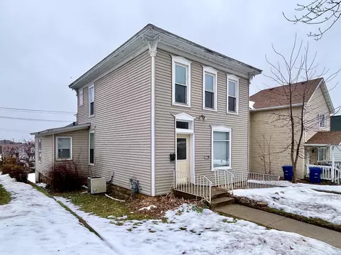 320 W 7th St, Red Wing, MN 55066