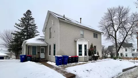 402 W 7th St, Red Wing, MN 55066