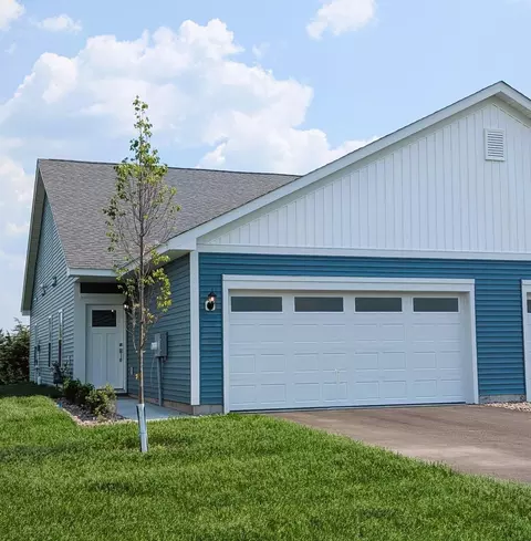 39787 Fallbrook Ave, North Branch, MN 55056