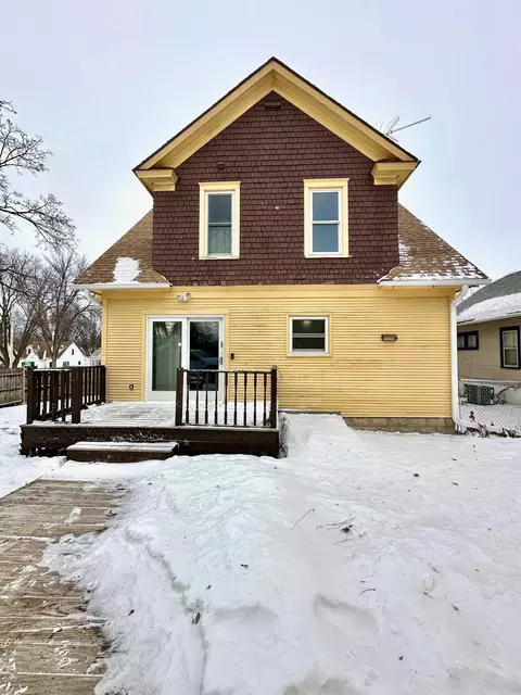 Exterior - 402 E 4th St, Albert Lea, MN 56007 photo 3 of 4