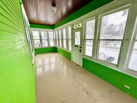 Exterior - 402 E 4th St, Albert Lea, MN 56007 photo 4 of 4