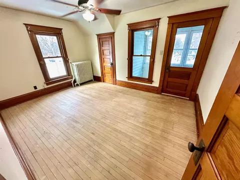 Bedroom - 402 E 4th St, Albert Lea, MN 56007 photo 1 of 5