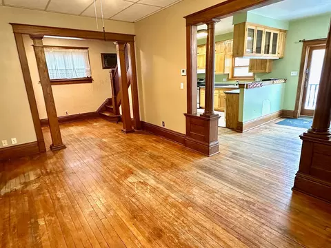 Living - 402 E 4th St, Albert Lea, MN 56007 photo 2 of 4