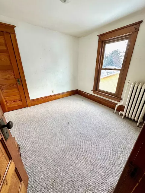 Bedroom - 402 E 4th St, Albert Lea, MN 56007 photo 5 of 5