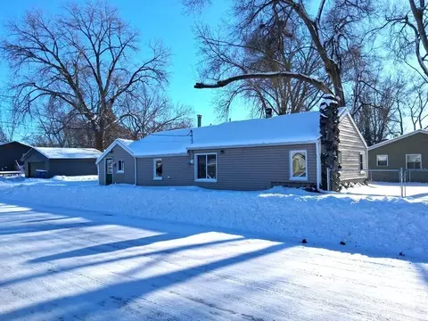 1202 11th Ave SE, Saint Cloud, MN 56304