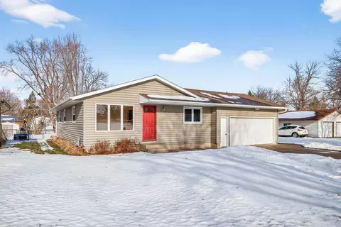708 15th St W, Hastings, MN 55033