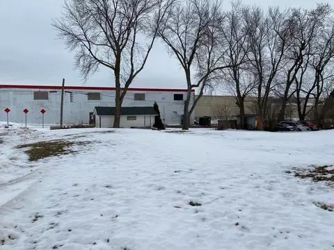 2201 Gene Ave, Albert Lea, MN 56007