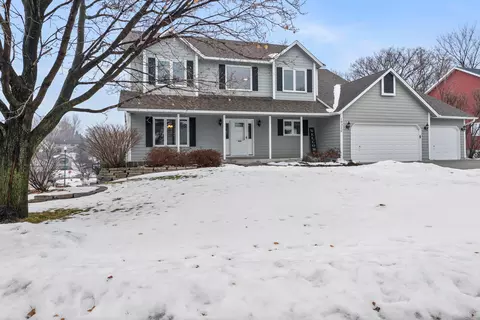 19320 Ellington Trl, Farmington, MN 55024