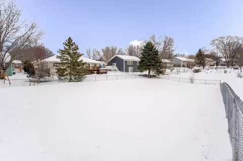 Exterior - 2108 9th Ave SE, Saint Cloud, MN 56304 photo 9 of 11