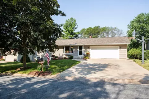 317 N Cudd Ave, River Falls, WI 54022