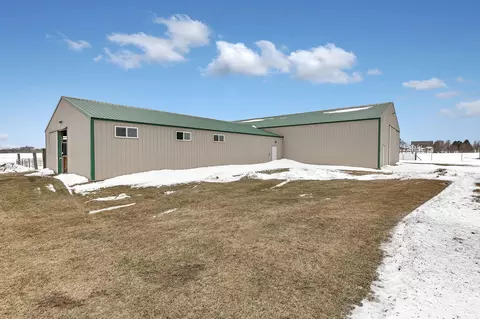 Exterior - 40025 155th Ave, Avon, MN 56310 photo 3 of 5