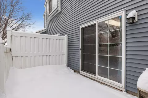 Exterior - 2085 Gresham Ave N, Oakdale, MN 55128 photo 4 of 4