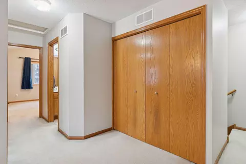 Entry Way - 2085 Gresham Ave N, Oakdale, MN 55128 photo 3 of 3