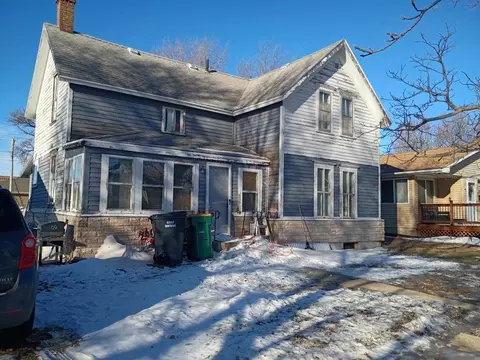 309 Bush St, Lakefield, MN 56150