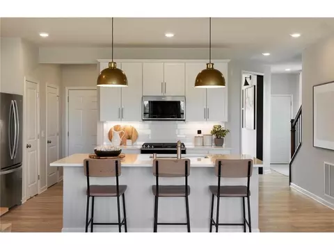 17969 Genoa Dr, Lakeville, MN 55044