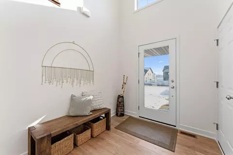 17751 Empire Trl, Lakeville, MN 55044