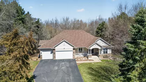 2623 S Coon Creek Dr, Andover, MN 55304