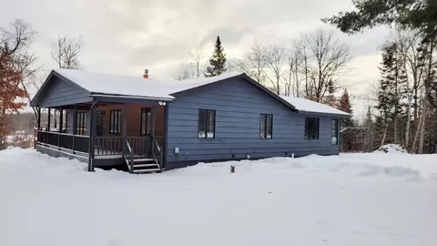3851 Division St W, Backus, MN 56435