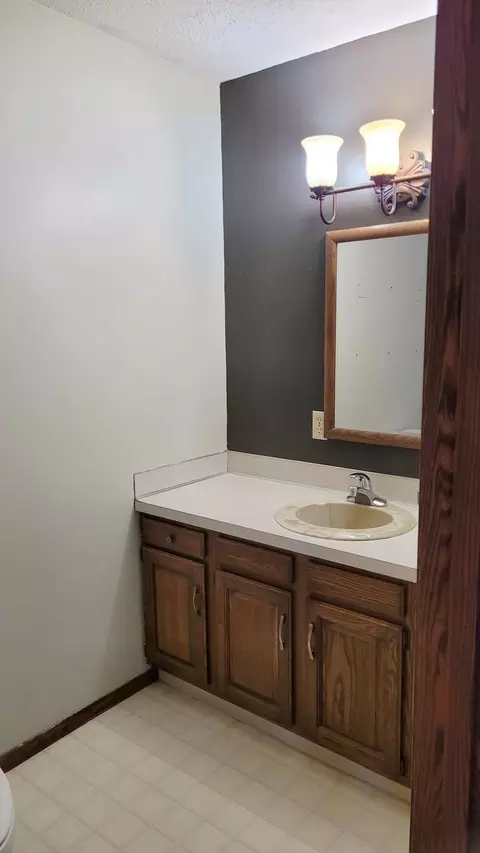 Bath - 3851 Division St W, Backus, MN 56435 photo 4 of 4