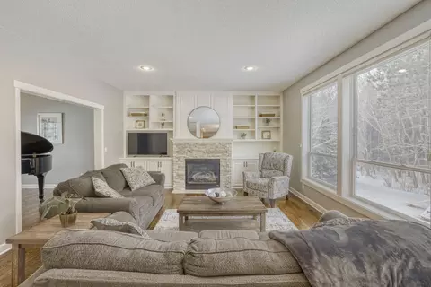 12088 Marquess Ln N, Lake Elmo, MN 55042