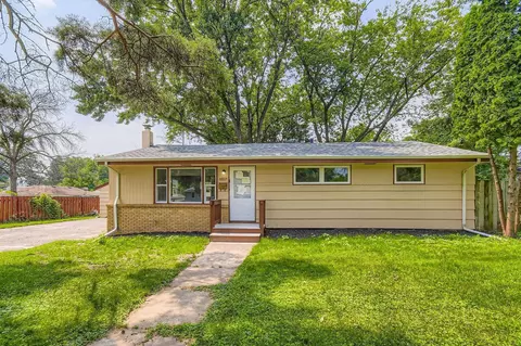 6807 Quail Ave N, Brooklyn Center, MN 55429