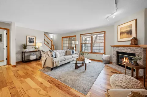 4944 W West End Ln, Minnetonka, MN 55345