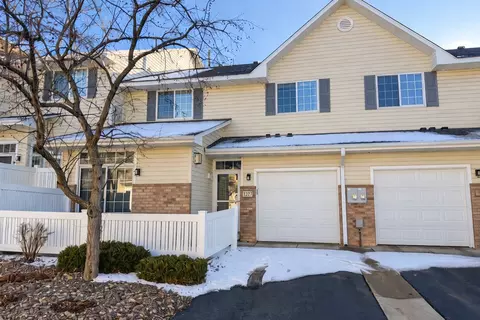 3772 Vermilion Ct S, Eagan, MN 55122