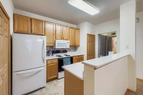 Kitchen - 3772 Vermilion Ct S, Eagan, MN 55122 photo 1 of 3