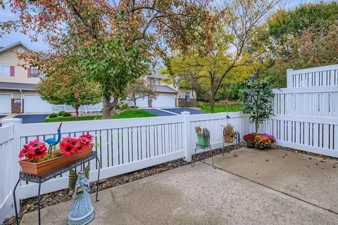 Exterior - 3772 Vermilion Ct S, Eagan, MN 55122 photo 3 of 4