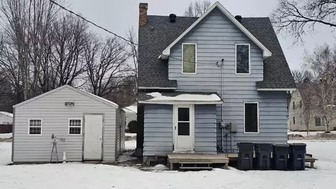 204 E 1st St, Morris, MN 56267 photo 4