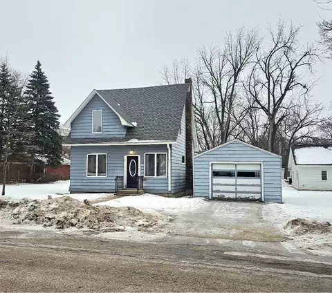 Exterior - 204 E 1st St, Morris, MN 56267 photo 6 of 6