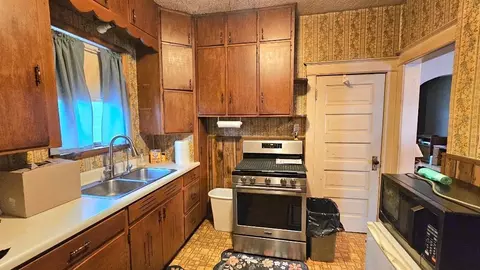 Kitchen - 204 E 1st St, Morris, MN 56267 photo 1 of 2