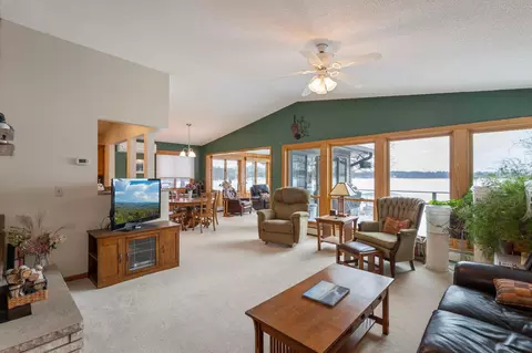 19439 E Tri Oak Cir NE, Wyoming, MN 55092