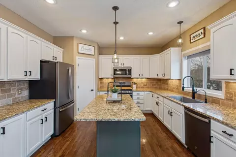 2181 Jean Way, Elko New Market, MN 55054
